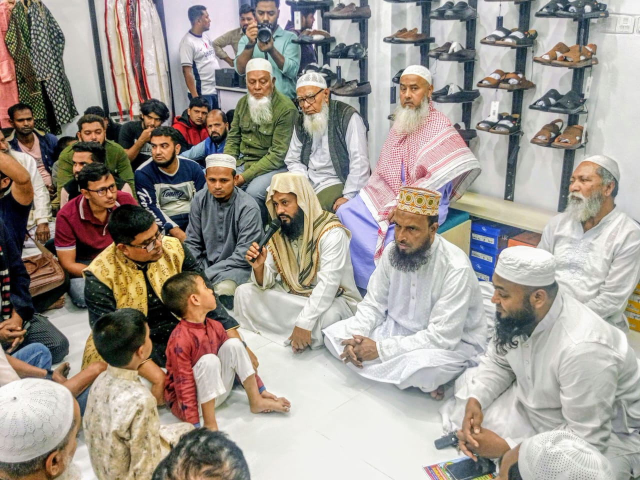 আলফাডাঙ্গায় 'ফেব্রিকন ফ্যাশন এন্ড পাঞ্জাবি মেলা' ব্রান্ড শোরুম উদ্বোধন