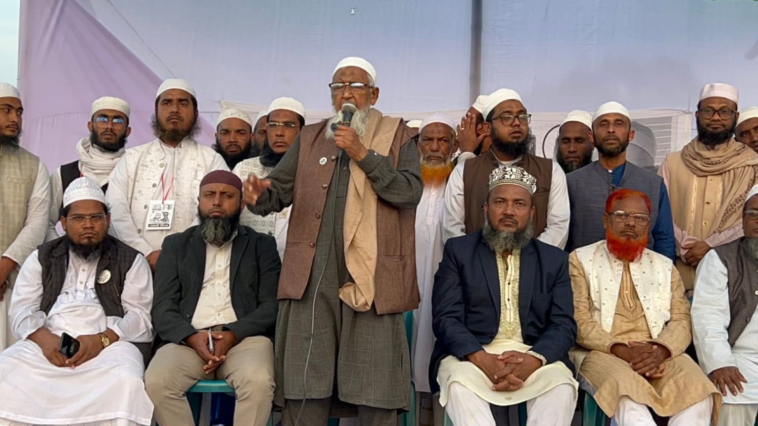 ইসলামকে বিজয়ী করতে মানুষ এবার ভুল করবে না: আকরাম আলী