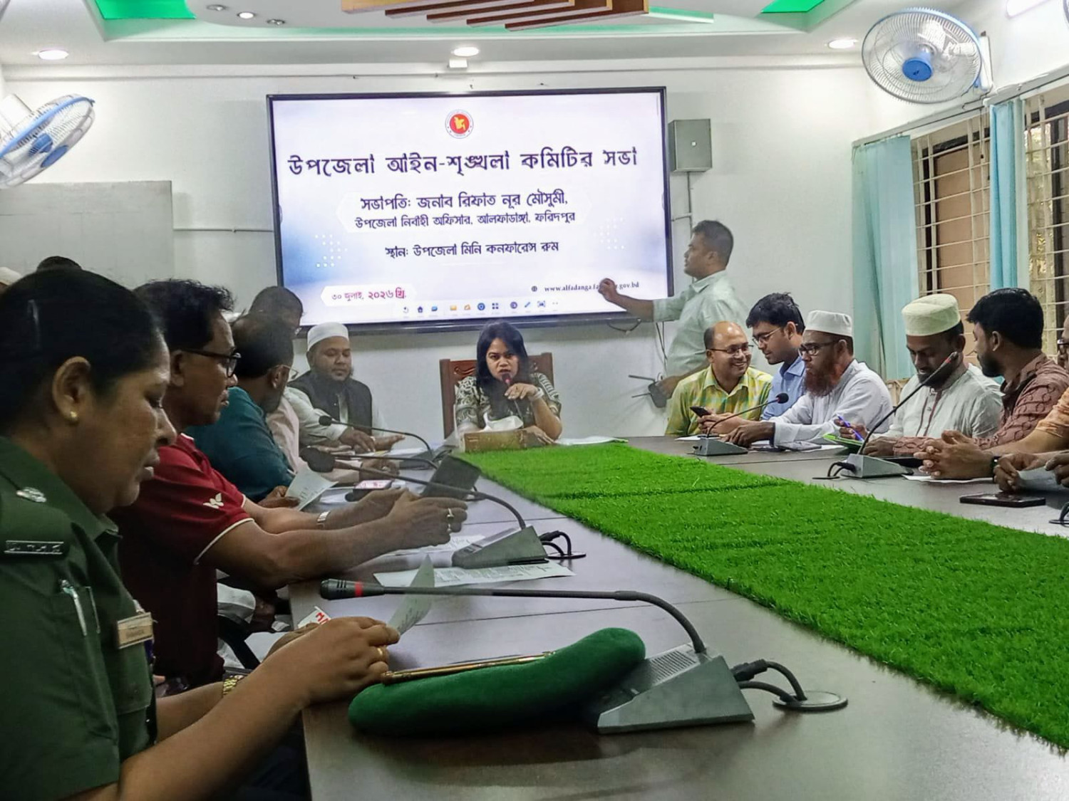 আলফাডাঙ্গায় উপজেলা আইন-শৃঙ্খলা কমিটির মাসিক সভা অনুষ্ঠিত