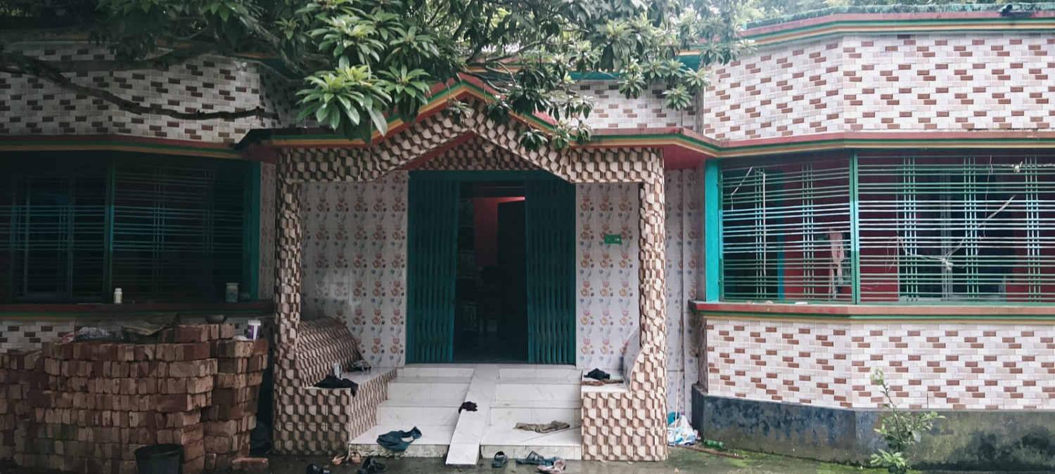 আলফাডাঙ্গার ধলাইচর গ্রামে চুন্নু খানের বাড়িতে দুর্ধর্ষ ডাকাতি, সোনা ও নগদ ৩ লাখ টাকা লুট